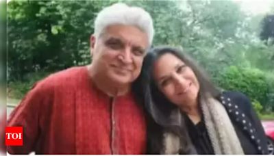 Shabana Azmi and Javed Akhtar twin in white, as they host grand Holi bash at their house: pics inside