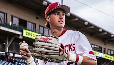 Arkansas outfielder Hunter Grimes enters transfer portal