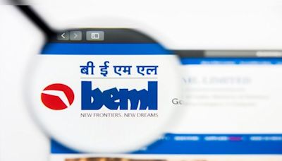 BEML is targeting 20% revenue growth and a ₹25,000 crore order book by the end of FY25: CMD - CNBC TV18