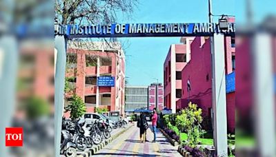 Armed Nihang Threatens IIM Students with Sword | Chandigarh News - Times of India