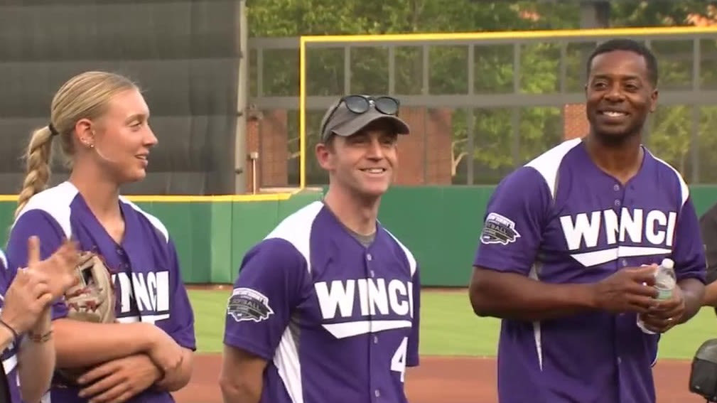 NBC4’s Jerod Smalley, hangin’ tough at Huntington Park with New Kids On The Block