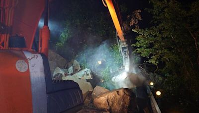 三峽道路坍方中斷 工務所主任陳正倫抗癌仍連夜指揮搶通