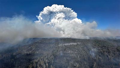 Several blazes, including a 'megafire,' growing in Oregon amid dry fuel and high temperatures