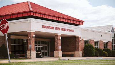 Virginia school board votes to restore Confederate names to two schools