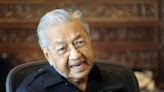 Malaysia’s Mahathir Sees ‘50-50 Chance’ Najib Gets 1MDB Pardon