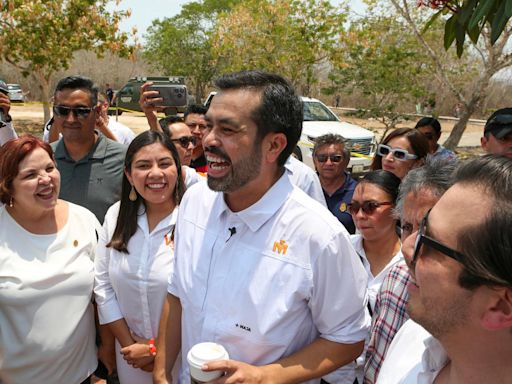 Seis muertos y 54 heridos tras caer templete en acto de campaña en Nuevo León de candidato a presidencia de México - El Diario NY