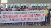 Técnicos de cuidados auxiliares del hospital Clínico de Málaga explotan: "Ya no podemos callarnos más"