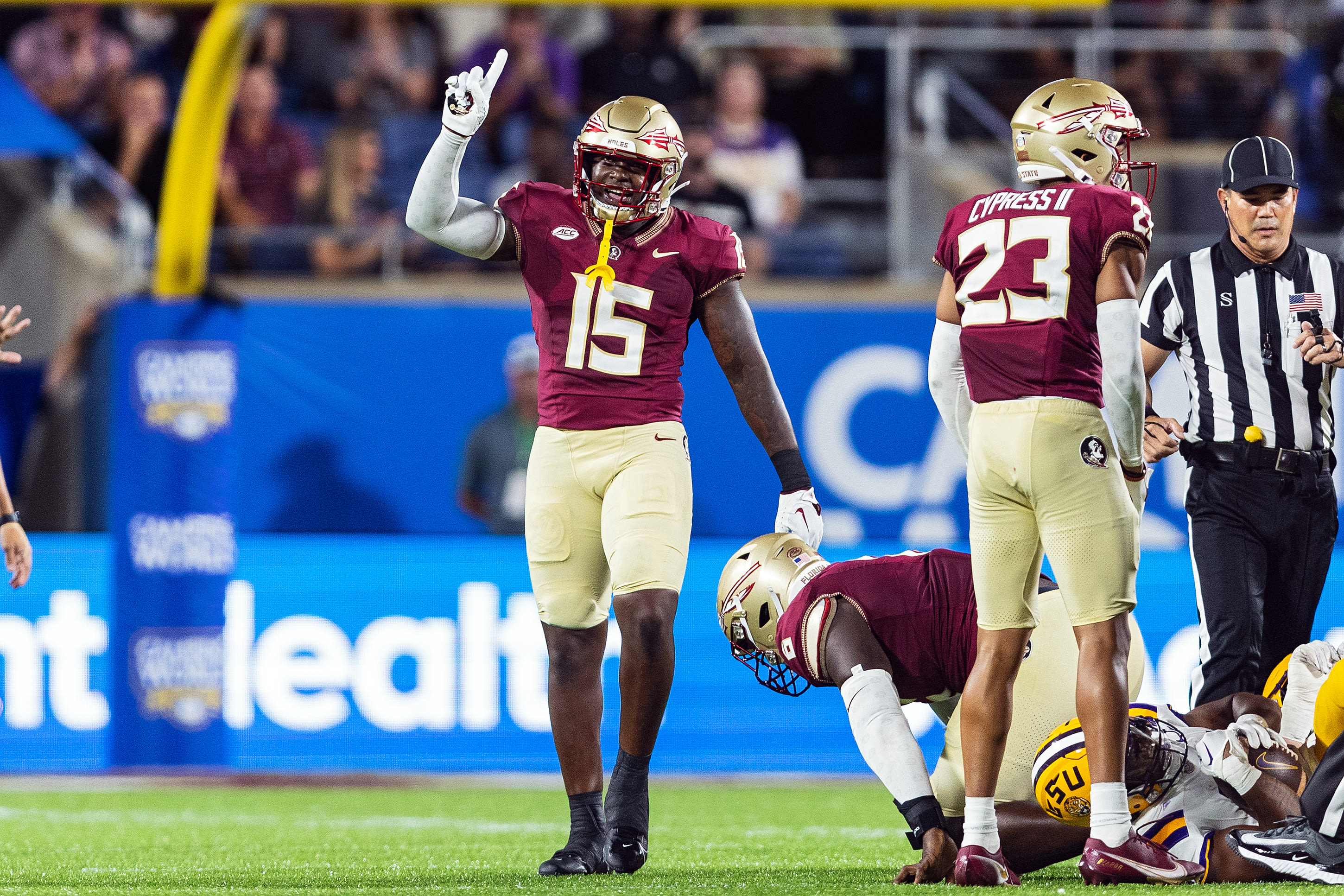 49ers select Florida State linebacker Bethune with No. 251 pick