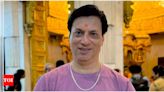 Madhur Bhandarkar pays visit to Mumbai's Siddhivinayak temple | Hindi Movie News - Times of India