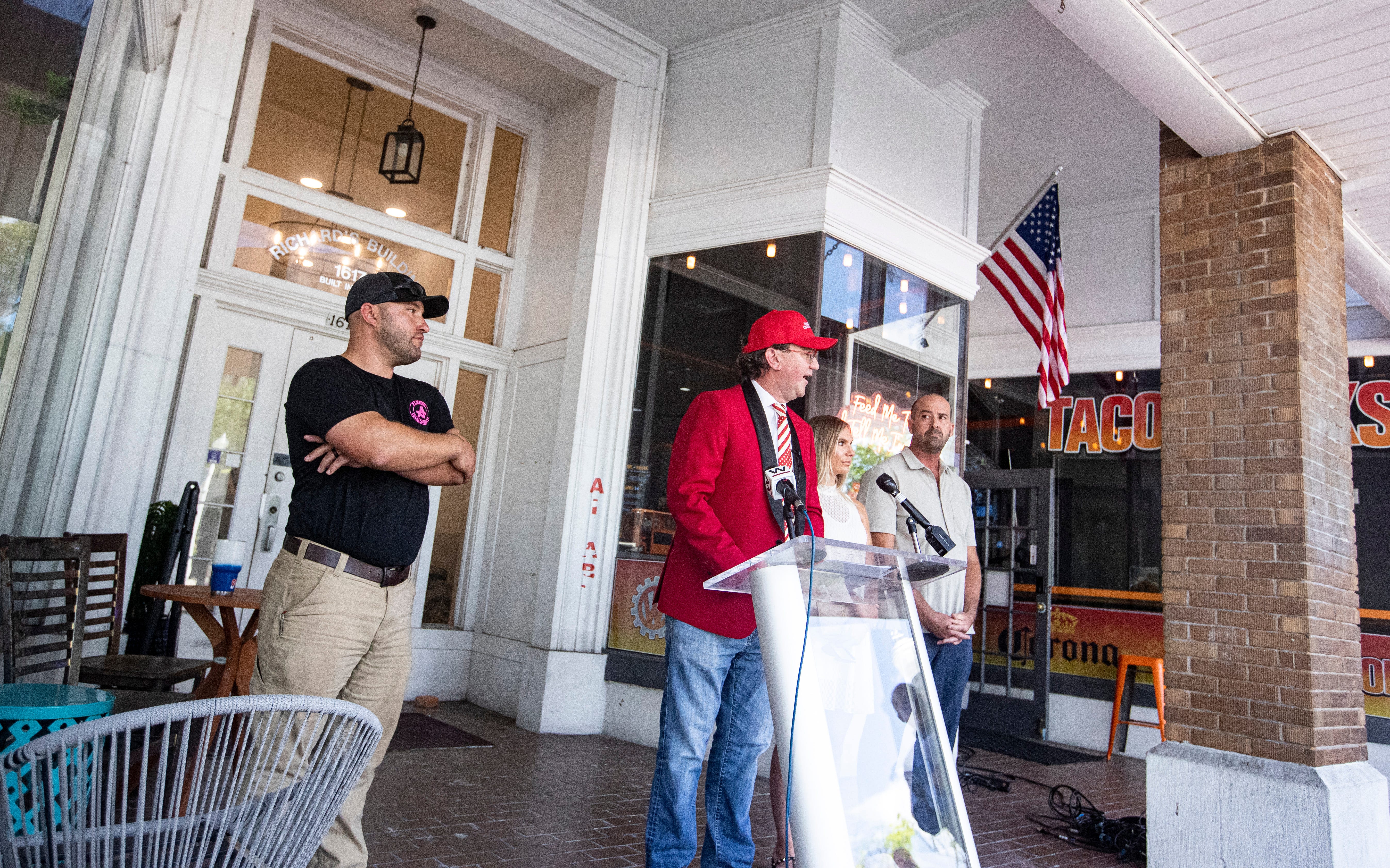 Historic building: More questions than answers at conference on controversial color change