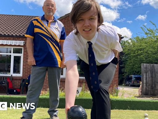 Grantham: Gen Z and baby boomers talk politics over bowls