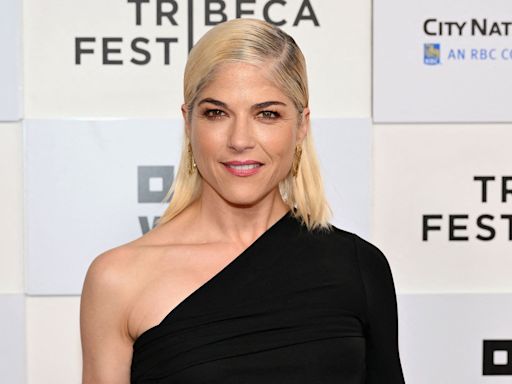 Selma Blair's Service Dog Scout Is Her Date at Tribeca Film Festival Red Carpet
