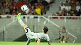 Messi opens Paris St.-Germain's Ligue 1 title defense with spectacular bicycle kick