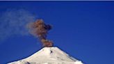 Sernageomin capta fumarola en el volcán Villarrica y Senapred mantiene alerta amarilla en comunas cercanas - La Tercera