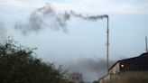 Factory fumes in the neighbourhood of Vindoulou: “Children regularly vomit and cough a lot, especially when there is a lot of smoke.”