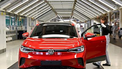 Volkswagen stock slips on cost, implications of Rivian JV; Rivian soars