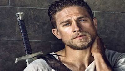 King Arthur – Il potere della spada, Italia 1/ Trama e cast del film sul mito fantasy, oggi 12 aprile 2024