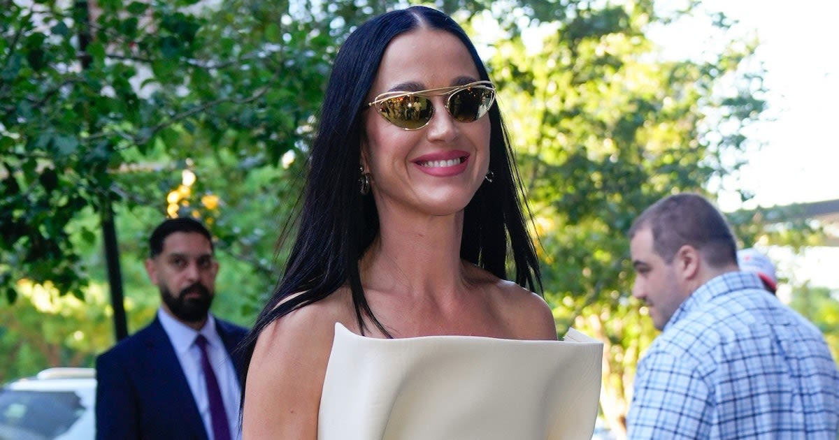 Katy Perry Wore 5 Cosmic Rings & Nothing Else In Nearly-Naked Photo