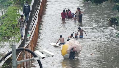 Mumbai rains LIVE Updates: Over 50 flights cancelled, local trains halted