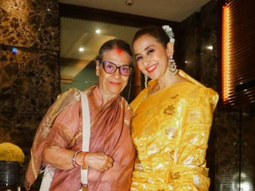 Manisha Koirala Shares a RARE Pic With Her Mother, Smile for the Camera - News18