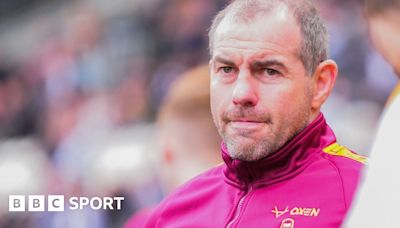 Ian Watson: Huddersfield Giants sack head coach after poor run