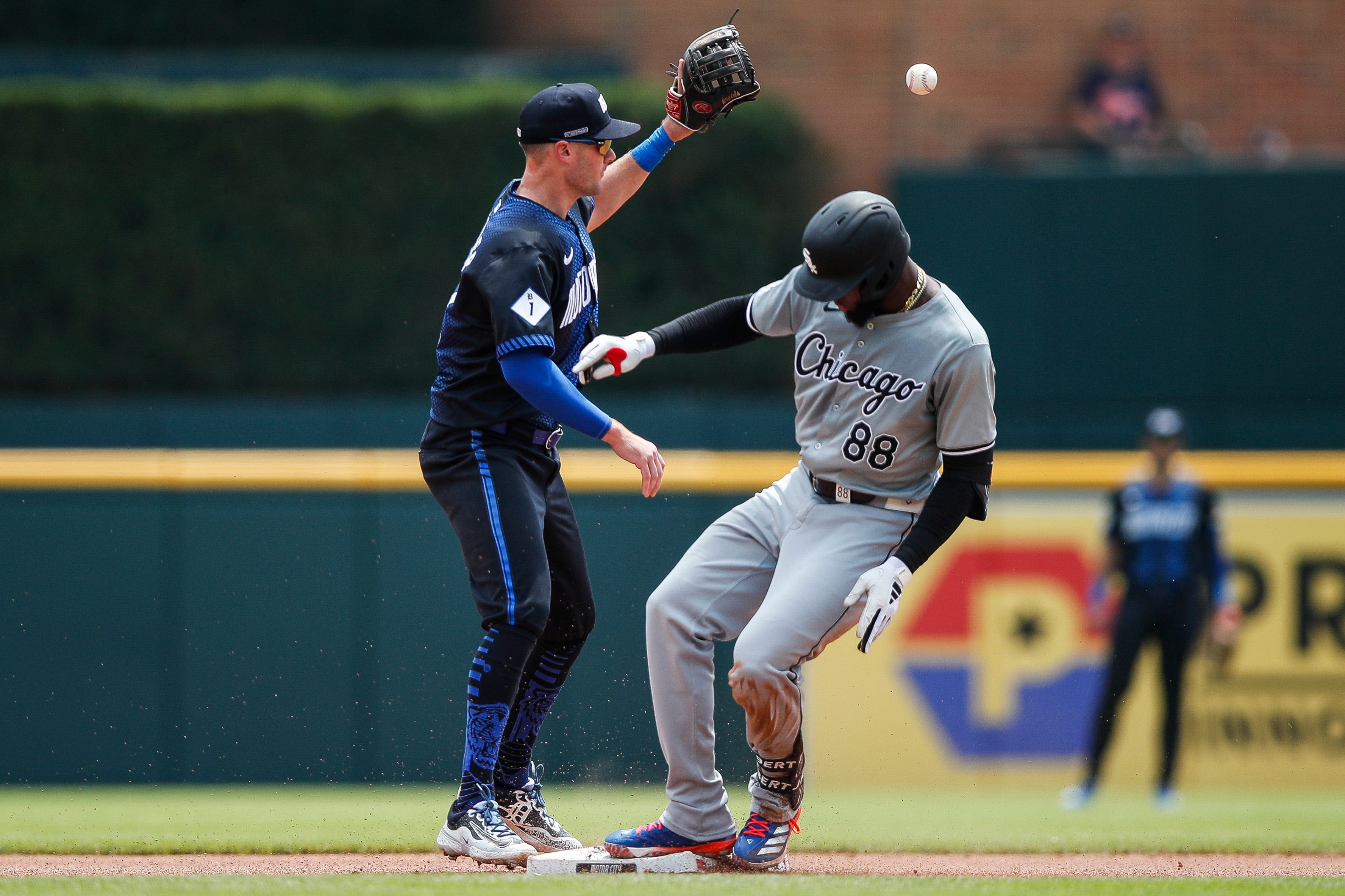 Detroit Tigers lose 5-1 to MLB-worst Chicago White Sox, with just 6 runs in 6 games