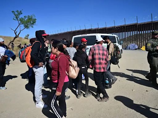 Trump amenaza con imponer aranceles a los países que no frenen el flujo de migrantes