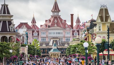 Disneyland París logra el récord Guinness por la mayor imagen aérea con 1.571 drones