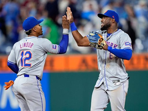 Backs against the wall, Mets salvage a late-inning win in Philadelphia: 'We stuck together'