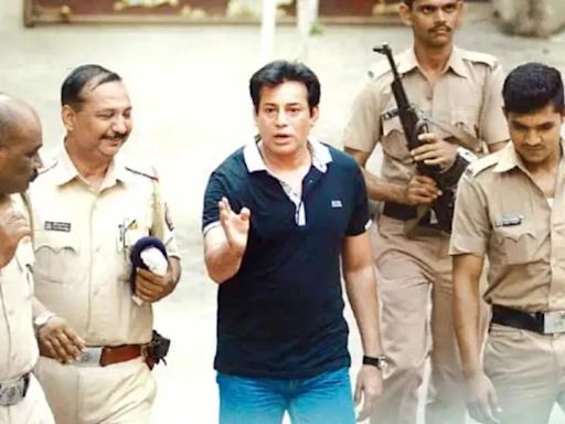 Gangster Abu Salem moved out of Taloja prison in Navi Mumbai for transfer to Nashik jail