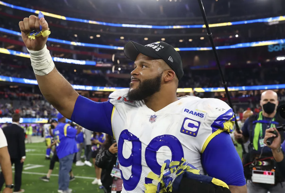Ranking the 10 most dominant NFL defensive tackles of all time