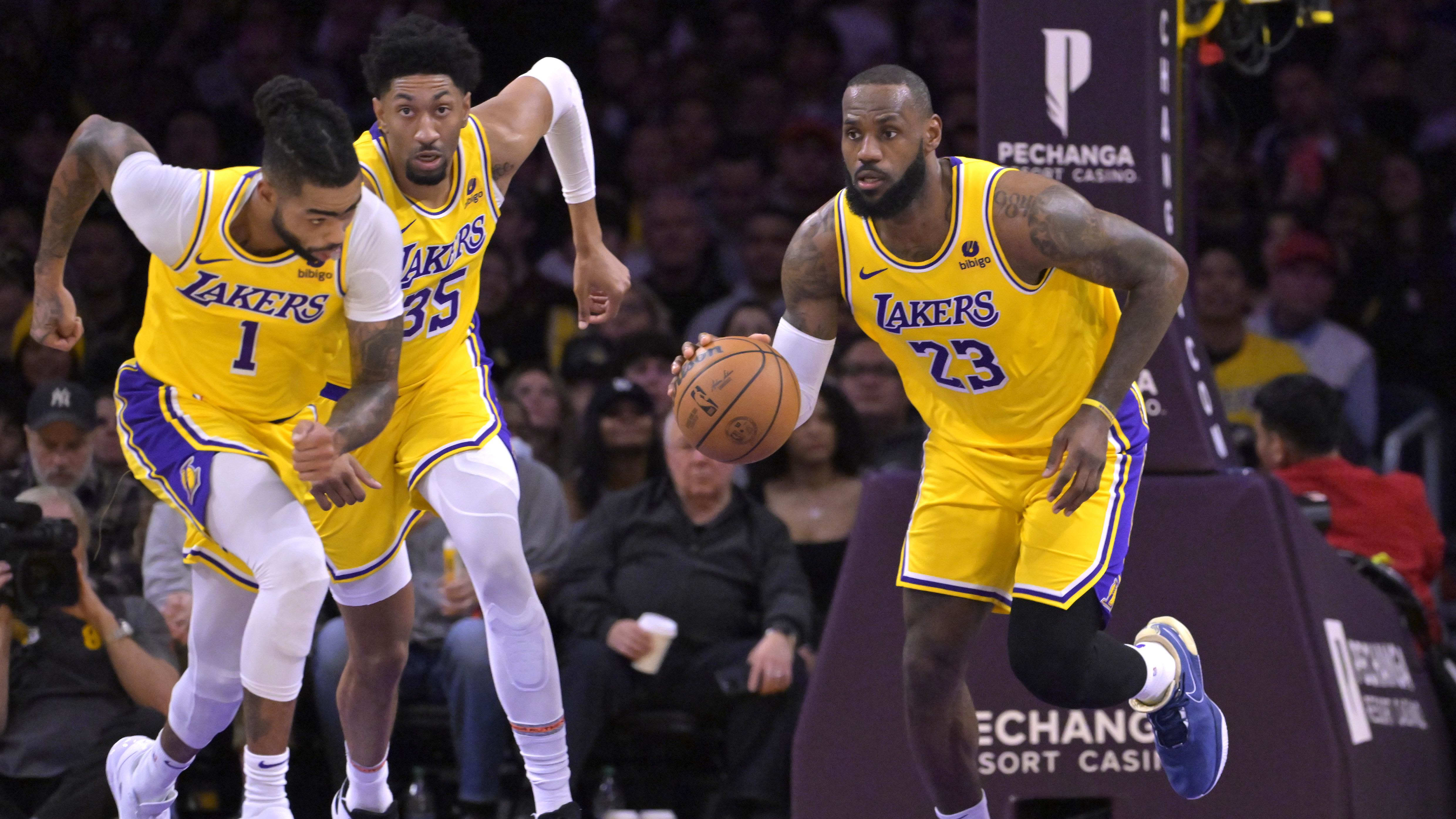 Lakers News: Los Angeles Role Player Picks Up His Option for Next Season