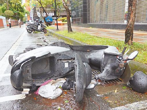 車商救援颱風泡水機車 - 時尚消費