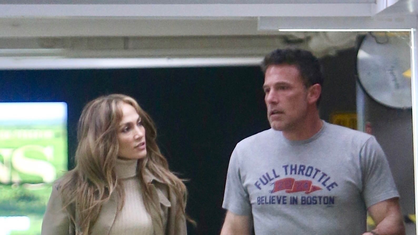 Jennifer Lopez and Ben Affleck Dispel Divorce Rumors in a Family Outing with Jennifer Garner