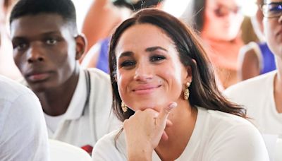 Meghan Markle Just Wore the Unfussy Closet Staple That Never Goes Out of Style