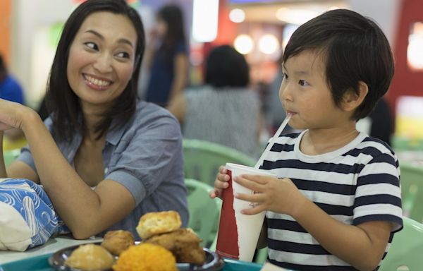 The Price To Feed a Family at 8 Popular Fast-Food Restaurants Across the US