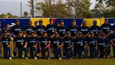 Grupo de Guatemala en la Copa Mundial de Softbol 2024 en Oklahoma City