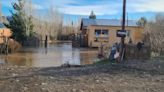 Alarma en Santa Cruz: los fuertes vientos aceleraron el deshielo y algunas localidades quedaron bajo agua