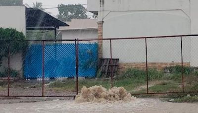 Denuncian fuga de agua; Dapas dice es un venero