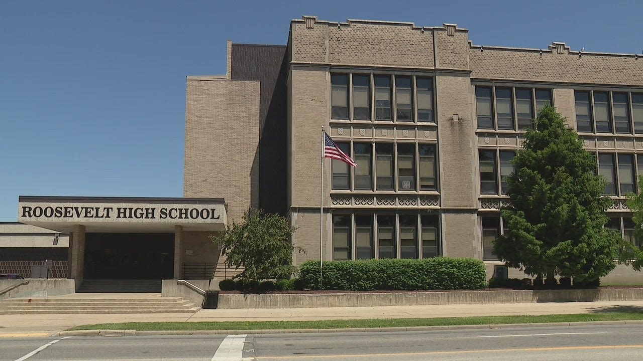 Teacher arrested at Wyandotte high school for allegedly trying to solicit minor