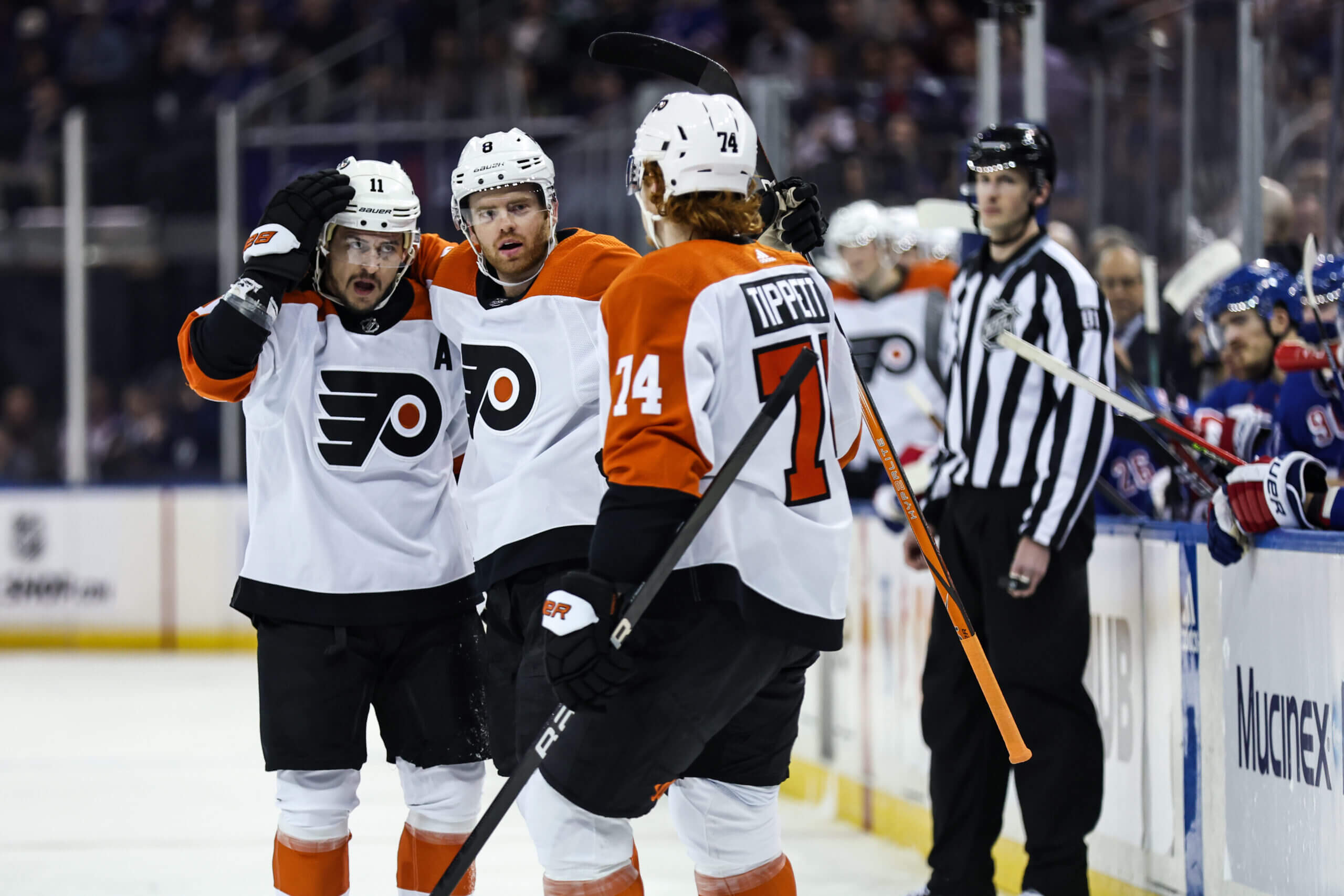 Signs abound that Flyers rebuild might not have to last much longer
