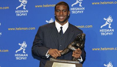 Caleb Williams, Matt Leinart and more react to Reggie Bush's Heisman Trophy reinstatement