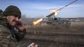 Ejército ucraniano se retira de otro poblado