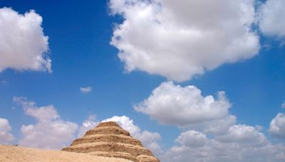 Ancient Egyptians used a hydraulic lift to build their 1st pyramid, controversial study claims