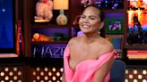 Chrissy Teigen posts behind-the-scenes video of her and John trying to get 4 children to cooperate for a pic
