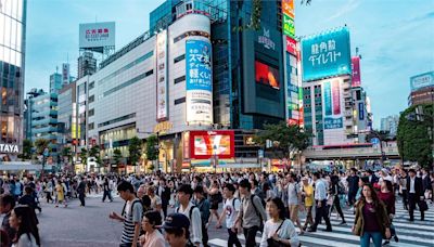 出國旅遊看清男友！花錢受氣還被踩底線 網勸：快分手