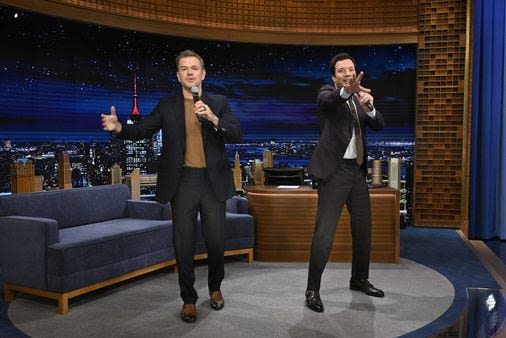 Matt Damon belts out ‘Sweet Caroline’ in ‘Tonight Show’ duet with Jimmy Fallon - The Boston Globe