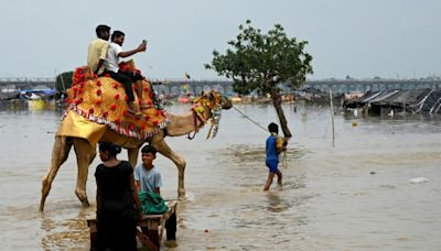 Death toll mounting from South Asia's devastating monsoon