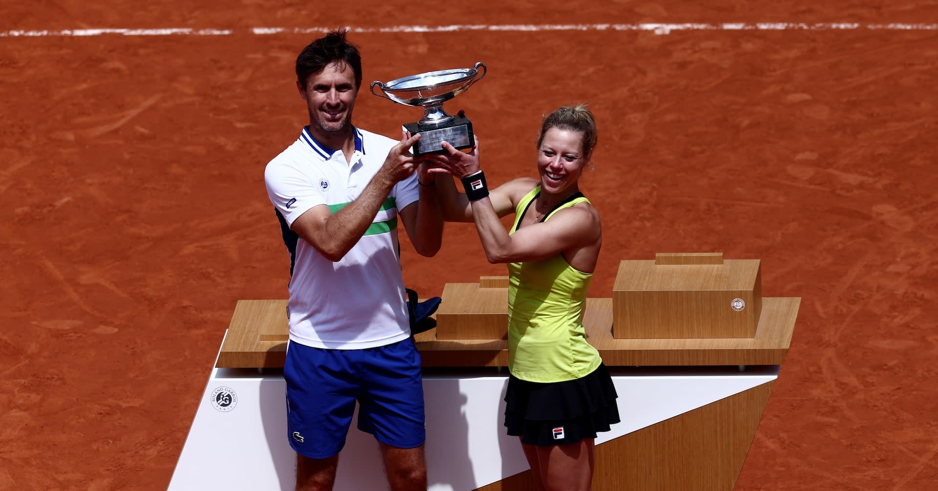 Siegemund and Roger-Vasselin win French Open mixed doubles title