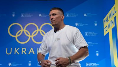 Boxing champion Usyk supports Ukrainian athletes in Paris amid war